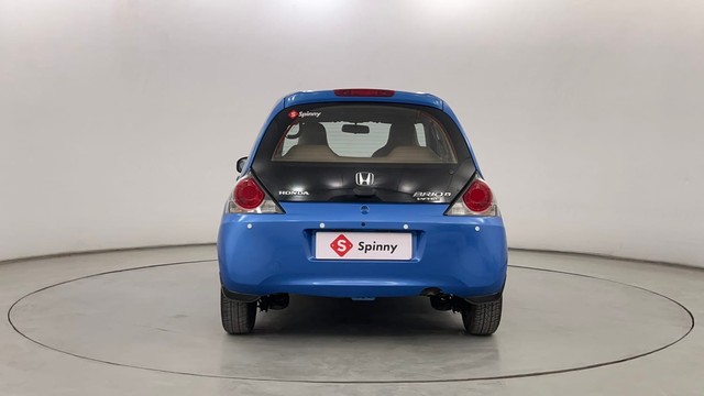 Second-hand 2013 Honda Brio S MT for sale in Pune-4