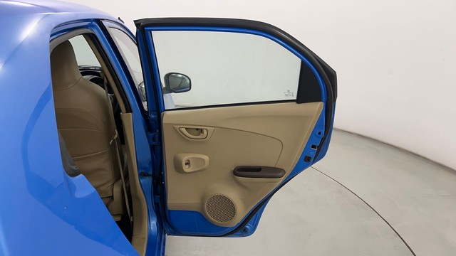 Second-hand 2013 Honda Brio S MT for sale in Pune-39