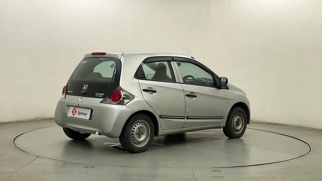 Second-hand 2015 Honda Brio Diesel for sale in Mumbai-3