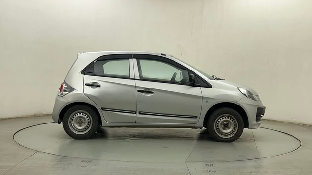 Second-hand 2015 Honda Brio Diesel for sale in Mumbai-2