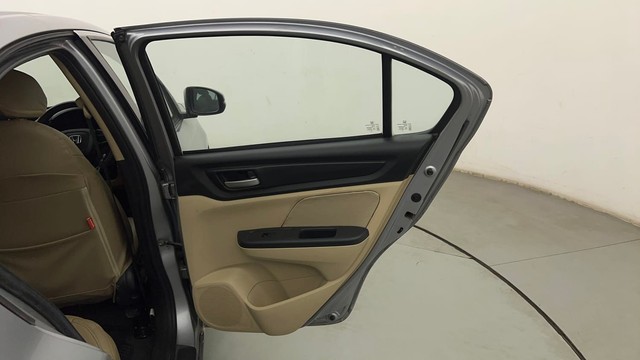 Second-hand 2019 Honda Amaze V for sale in Mumbai-23
