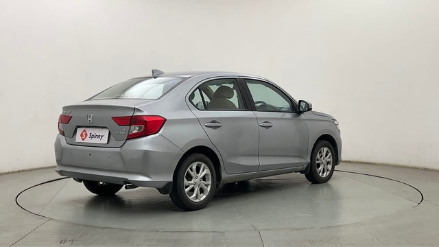 Second-hand 2018 Honda Amaze VX CVT Petrol for sale in Mumbai-3