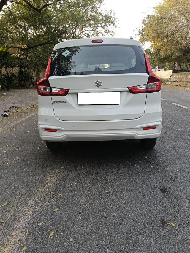Second-hand 2022 Maruti Suzuki Ertiga VXI CNG for sale in New Delhi-2