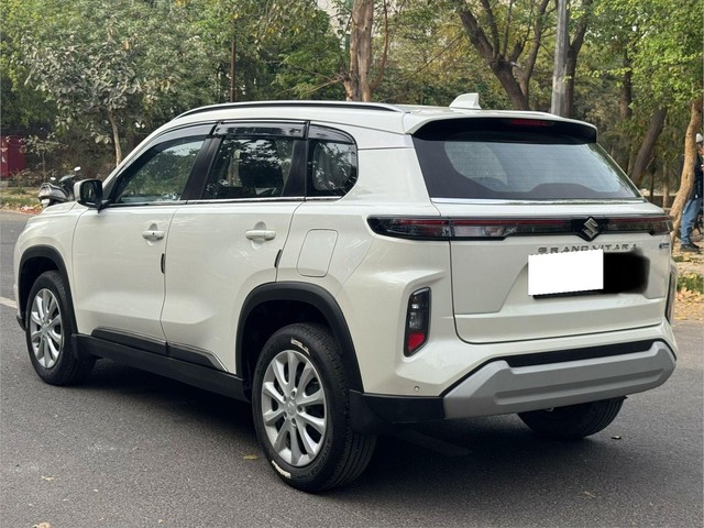 Second-hand 2024 Maruti Suzuki Grand Vitara Sigma for sale in New Delhi-3