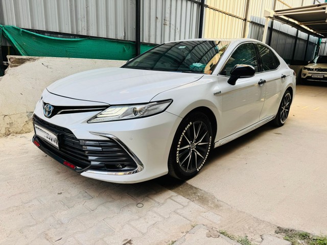 Toyota Camry 2.5 Hybrid BSVI Second-hand 2022 Toyota Camry 2.5 Hybrid BSVI for sale in Chennai-2