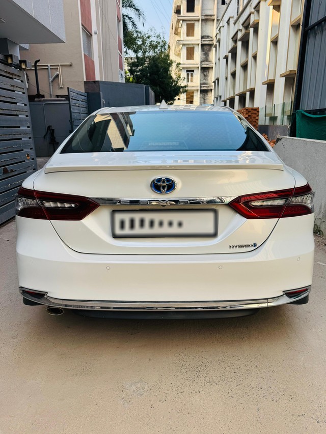 Toyota Camry 2.5 Hybrid BSVI Second-hand 2022 Toyota Camry 2.5 Hybrid BSVI for sale in Chennai-1