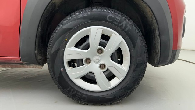 Second-hand 2017 Renault KWID RXT for sale in Ahmedabad-17