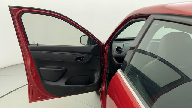 Second-hand 2017 Renault KWID RXT for sale in Ahmedabad-35