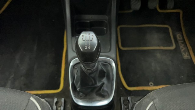 Second-hand 2017 Renault KWID RXT for sale in Ahmedabad-12