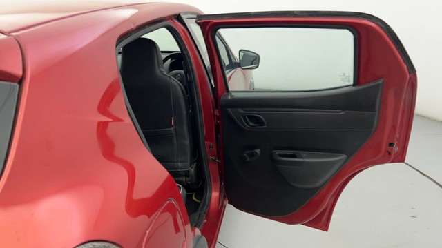 Second-hand 2017 Renault KWID RXT for sale in Ahmedabad-32