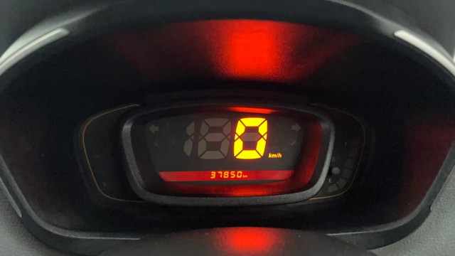 Second-hand 2017 Renault KWID RXT for sale in Ahmedabad-13