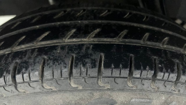 Second-hand 2017 Renault KWID RXT for sale in Ahmedabad-31