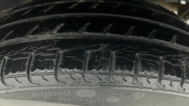 Second-hand 2017 Renault KWID RXT for sale in Ahmedabad-27