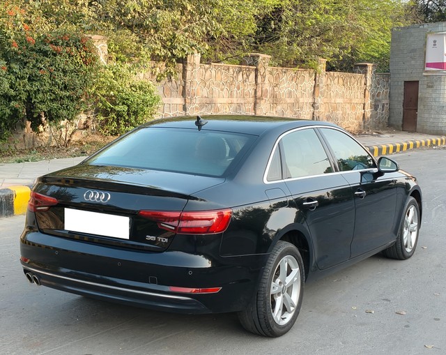Second-hand 2017 Audi A4 35 TDI Technology for sale in New Delhi-8