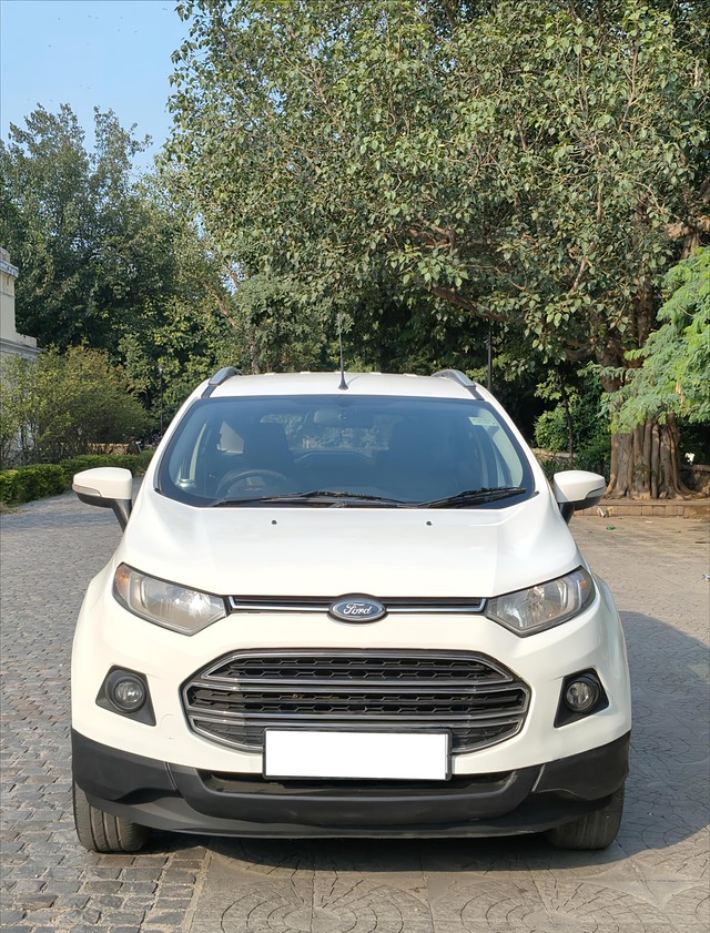 Second-hand 2017 Ford Ecosport 1.5 Diesel Titanium Plus BSIV for sale in New Delhi-6