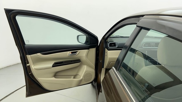 Second-hand 2018 Maruti Suzuki Ciaz Petrol for sale in Ahmedabad-32