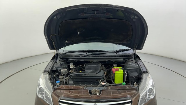 Second-hand 2018 Maruti Suzuki Ciaz Petrol for sale in Ahmedabad-8