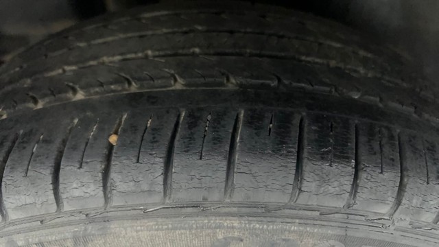 Second-hand 2018 Maruti Suzuki Ciaz Petrol for sale in Ahmedabad-28