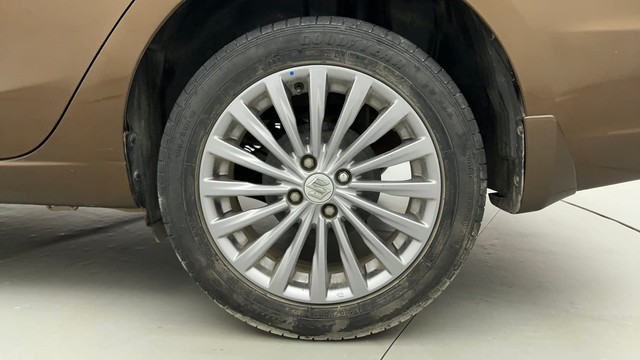 Second-hand 2018 Maruti Suzuki Ciaz Petrol for sale in Ahmedabad-19