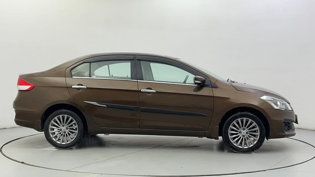 Second-hand 2018 Maruti Suzuki Ciaz Petrol for sale in Ahmedabad-2