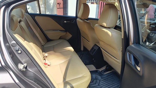 Second-hand 2017 Honda City i VTEC CVT VX for sale in Coimbatore-8