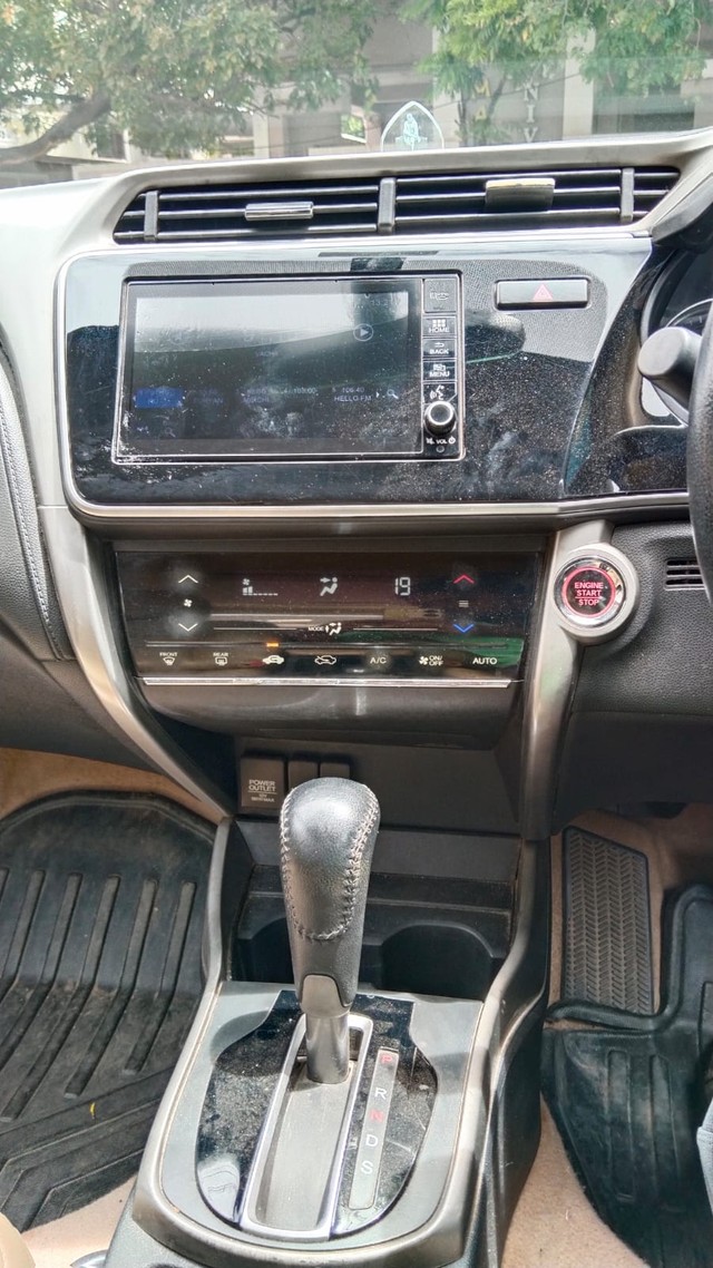 Second-hand 2017 Honda City i VTEC CVT VX for sale in Coimbatore-11