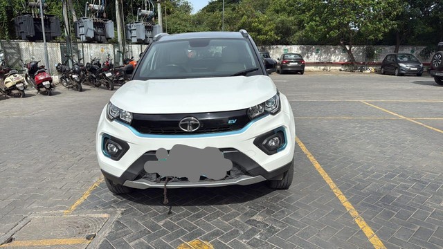 Second-hand 2023 Tata Nexon EV XM for sale in Chennai-4