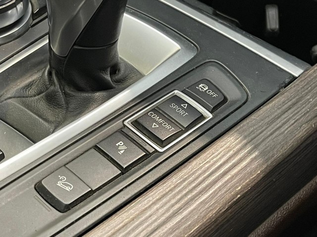 Second-hand 2014 BMW X5 xDrive 30d for sale in Mumbai-3