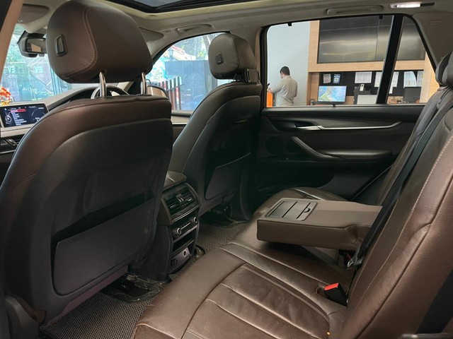 Second-hand 2014 BMW X5 xDrive 30d for sale in Mumbai-13