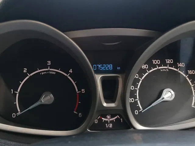 Second-hand 2013 Ford Ecosport 1.5 DV5 MT Ambiente for sale in Kanpur-5