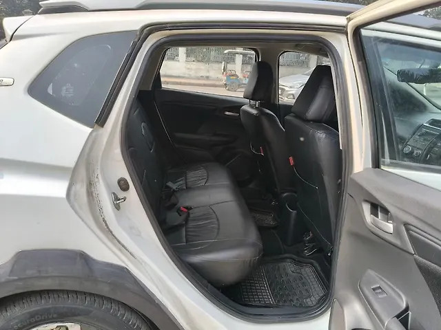Honda WR-V Exclusive Petrol Second-hand 2018 Honda WR-V Exclusive Petrol for sale in Kanpur-10