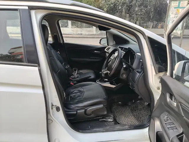 Honda WR-V Exclusive Petrol Second-hand 2018 Honda WR-V Exclusive Petrol for sale in Kanpur-8