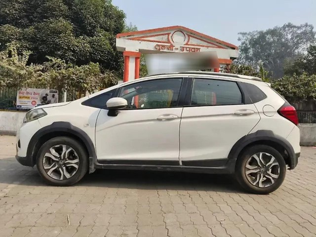 Honda WR-V Exclusive Petrol Second-hand 2018 Honda WR-V Exclusive Petrol for sale in Kanpur-3