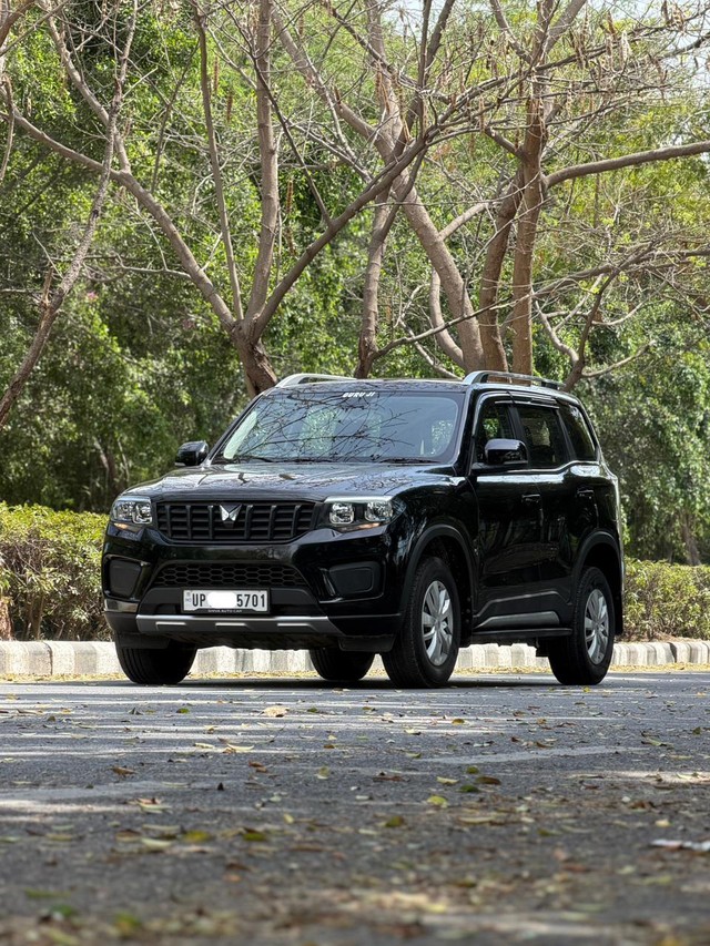 Mahindra Scorpio N Z2 Second-hand 2024 Mahindra Scorpio N Z2 for sale in New Delhi-5