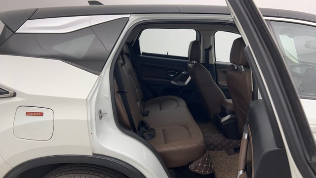 Second-hand 2021 Tata Harrier XZA Dual Tone AT for sale in Kolkata-31