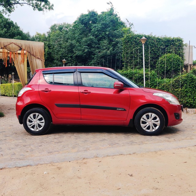 Second-hand 2014 Maruti Suzuki Swift VVT VXI for sale in Gurgaon-1