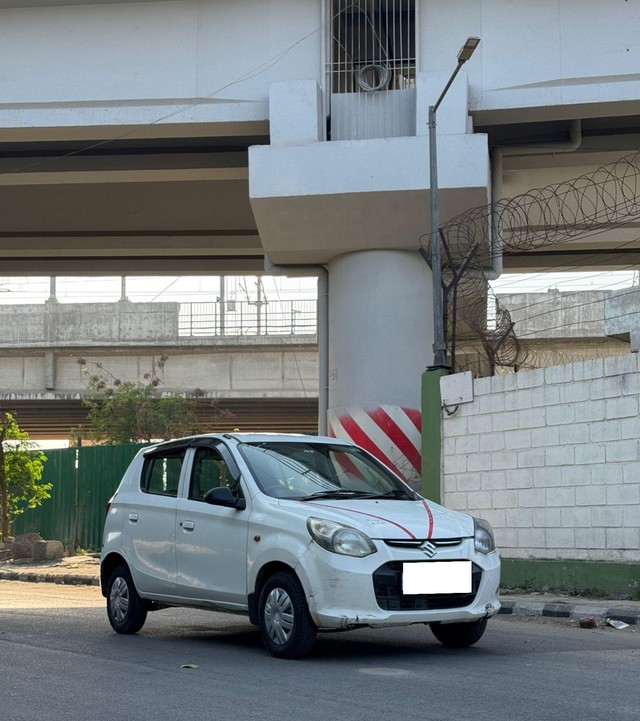 Second-hand 2013 Maruti Suzuki Alto 800 LXI for sale in New Delhi-8