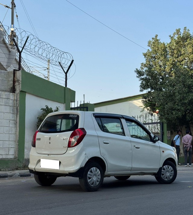 Second-hand 2013 Maruti Suzuki Alto 800 LXI for sale in New Delhi-11