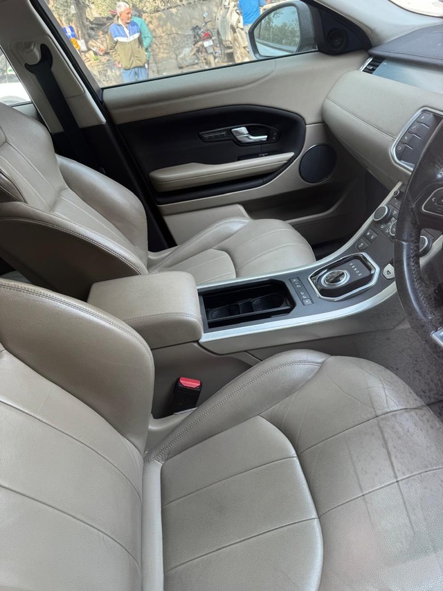 Second-hand 2019 Land Rover Range Rover Evoque 2.0 TD4 SE for sale in New Delhi-9