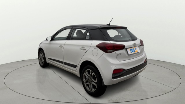 Second-hand 2018 Hyundai i20 1.2 Asta Dual Tone for sale in New Delhi-4