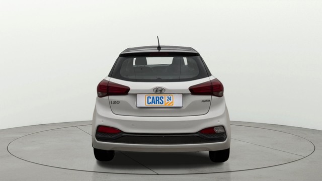 Second-hand 2018 Hyundai i20 1.2 Asta Dual Tone for sale in New Delhi-3