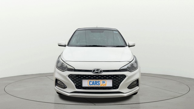 Second-hand 2018 Hyundai i20 1.2 Asta Dual Tone for sale in New Delhi-7