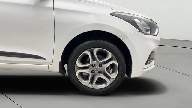 Second-hand 2018 Hyundai i20 1.2 Asta Dual Tone for sale in New Delhi-23