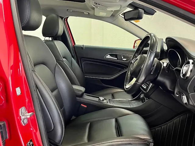 Second-hand 2018 Mercedes-Benz GLA 4MATIC for sale in Pune-6