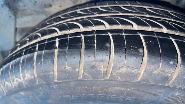 Second-hand 2017 Tata Tiago 1.2 Revotron XZ for sale in Noida-24