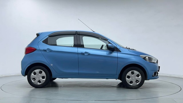 Second-hand 2017 Tata Tiago 1.2 Revotron XZ for sale in Noida-2