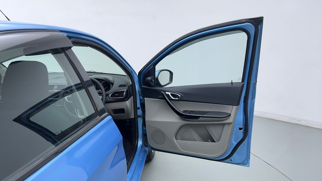 Second-hand 2017 Tata Tiago 1.2 Revotron XZ for sale in Noida-16