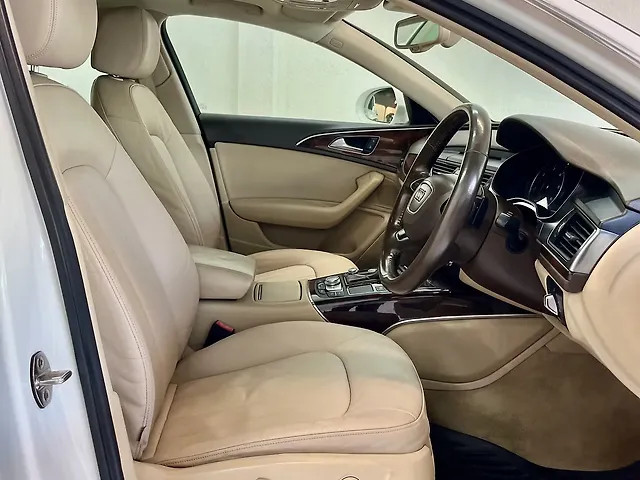 Second-hand 2017 Audi A6 35 TDI for sale in Pune-3