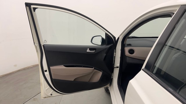 Second-hand 2015 Hyundai Xcent 1.2 VTVT S for sale in Chandigarh-33