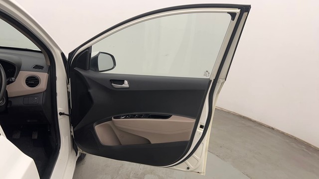 Second-hand 2015 Hyundai Xcent 1.2 VTVT S for sale in Chandigarh-16